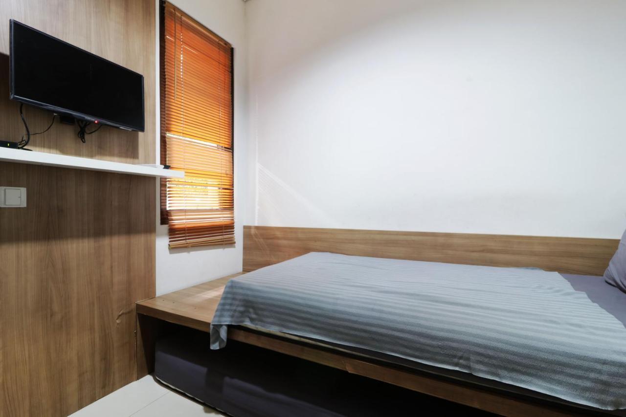 Oliver'S Guest House Tangerang Exterior photo